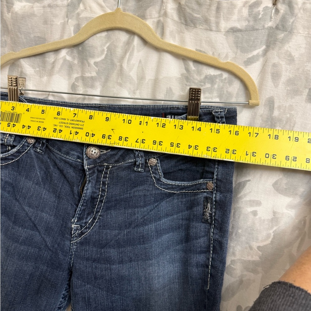 Silver Jeans Suki Capri GUC - Picture 2 of 7